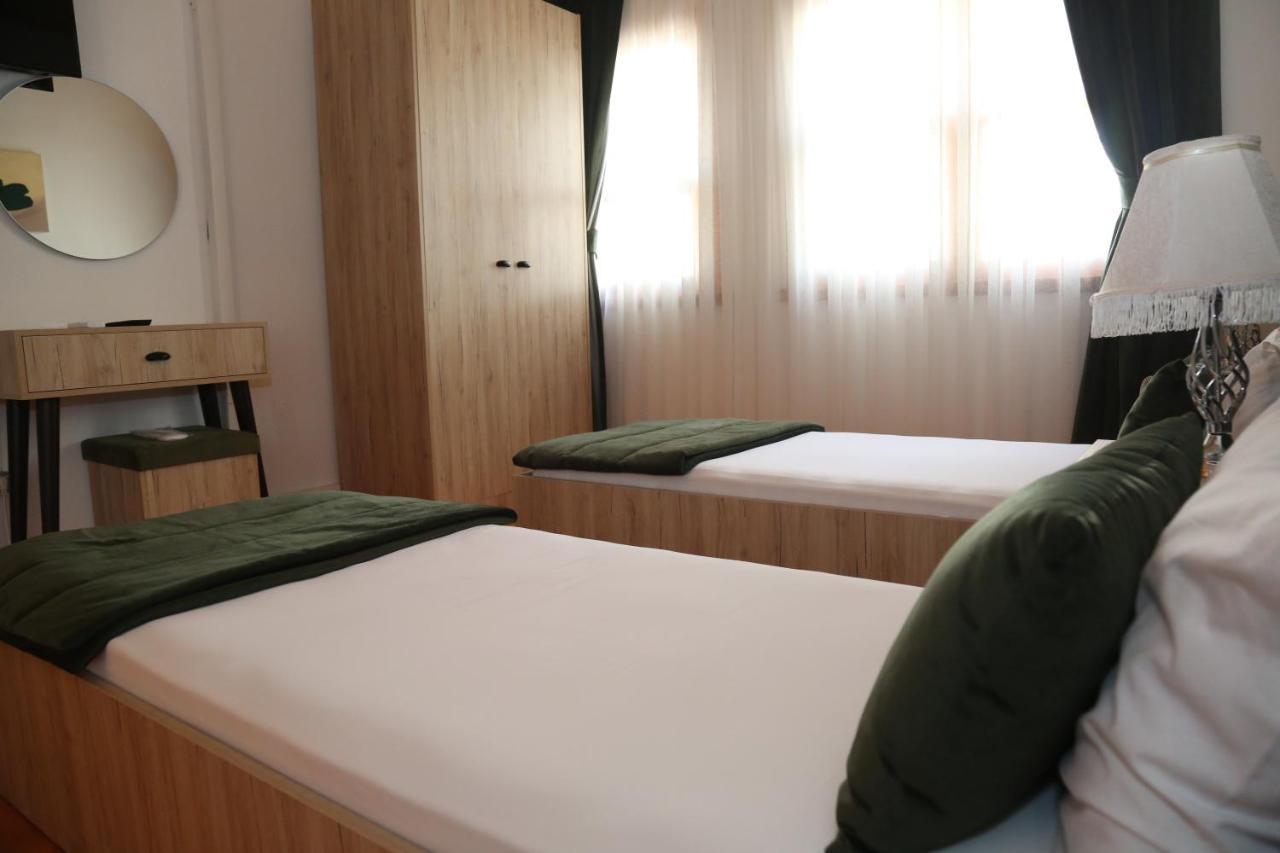 Yali Konak Butik Otel Golcuk Esterno foto